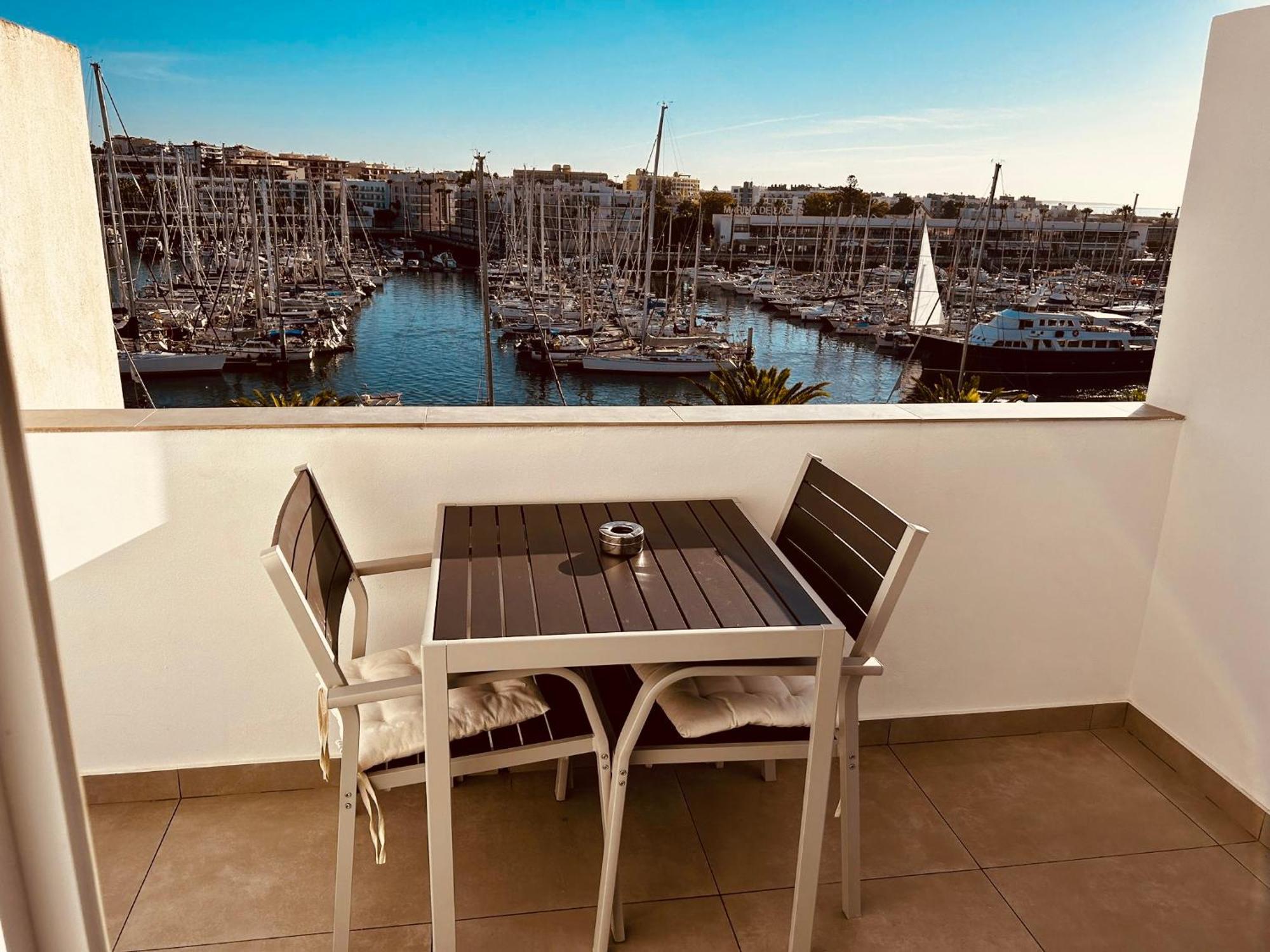 Central Lagos Apt With Marina Views Near Beaches Exterior foto