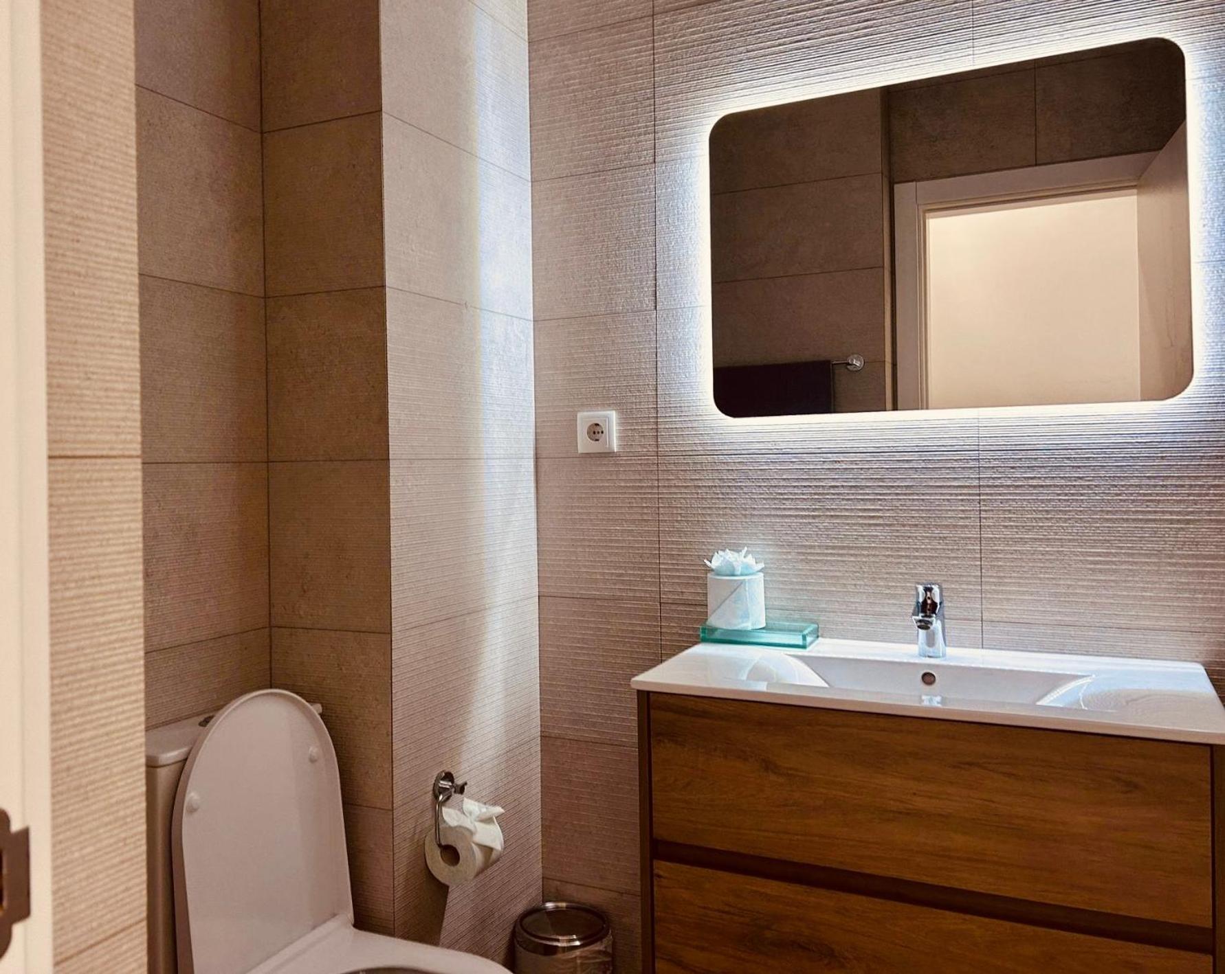 Central Lagos Apt With Marina Views Near Beaches Exterior foto