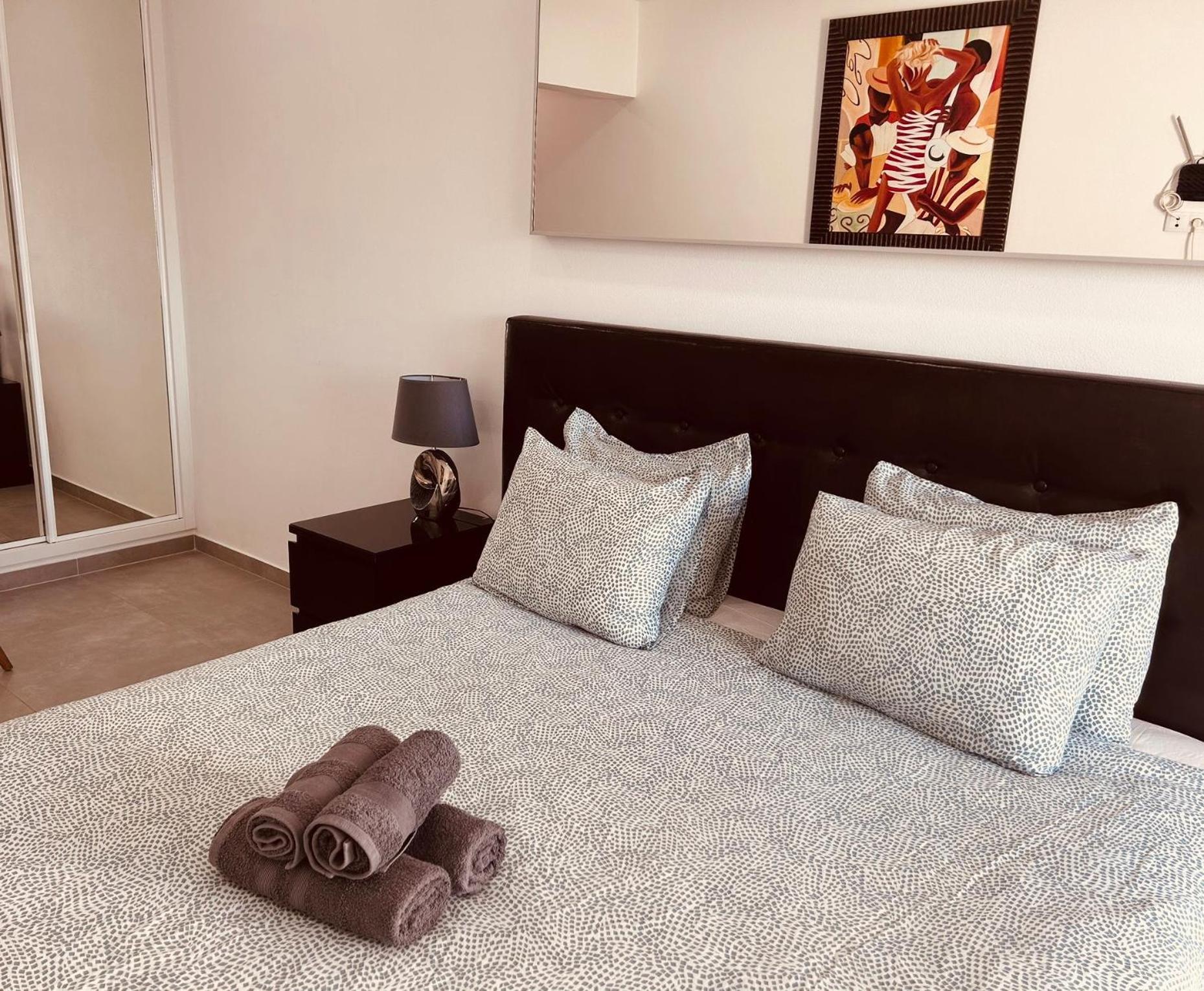 Central Lagos Apt With Marina Views Near Beaches Exterior foto